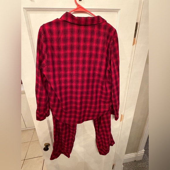 Victoria's Secret Women's Red Plaid Pajama Set - Picture 2 of 6